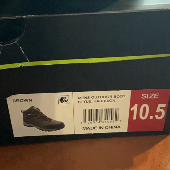 New in box Eddie Bauer outdoor Harrison waterproof men’s  boots  various sizes - Picture 3 of 4